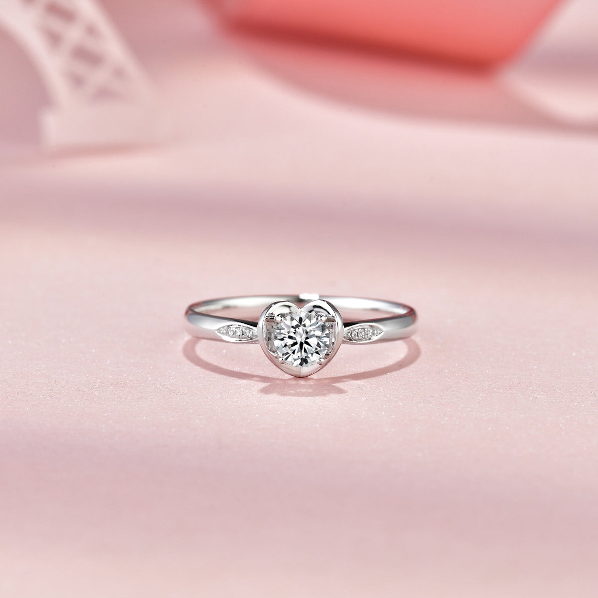 Show one's loveDichromatic Lab Diamond Engagement Ring